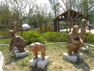 Illustration for article titled Korea Gets a Theme Park Dedicated to Toilets and the Crap that Goes in Them